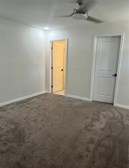 Building Photo - 13432 Suburban Ter