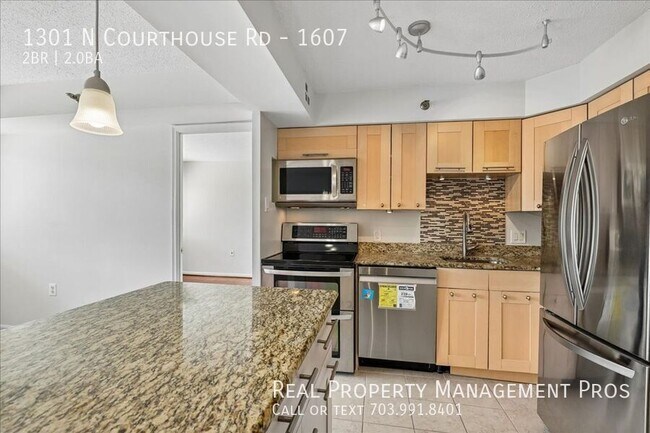 Building Photo - 1301 N Courthouse Rd