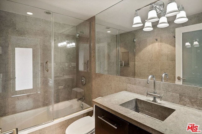 Building Photo - 1155 N La Cienega Blvd