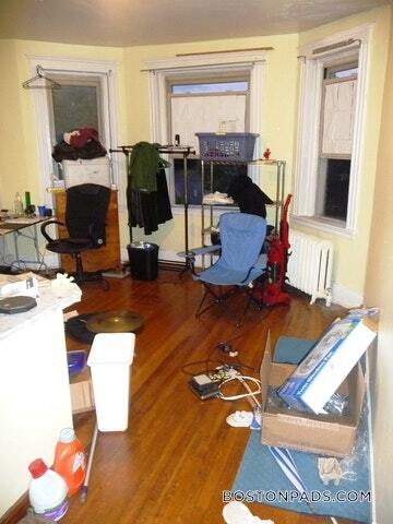 Building Photo - 55 Park Dr