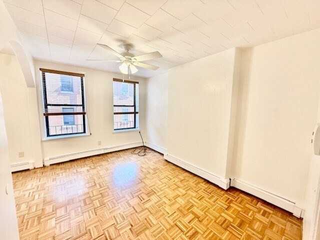 Building Photo - 184 Salem St