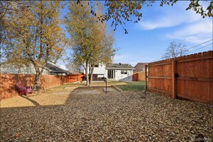 Building Photo - 63 Winona Ct