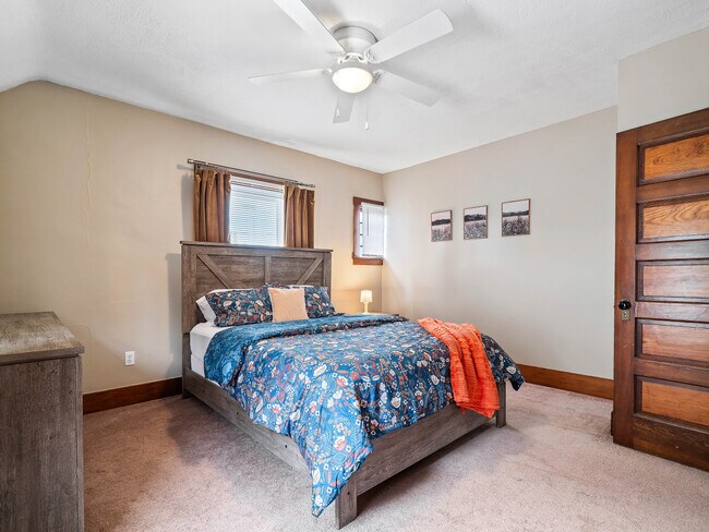 Building Photo - 679 Washington St