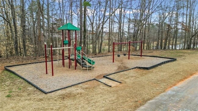 Building Photo - 166 Champlain Rd