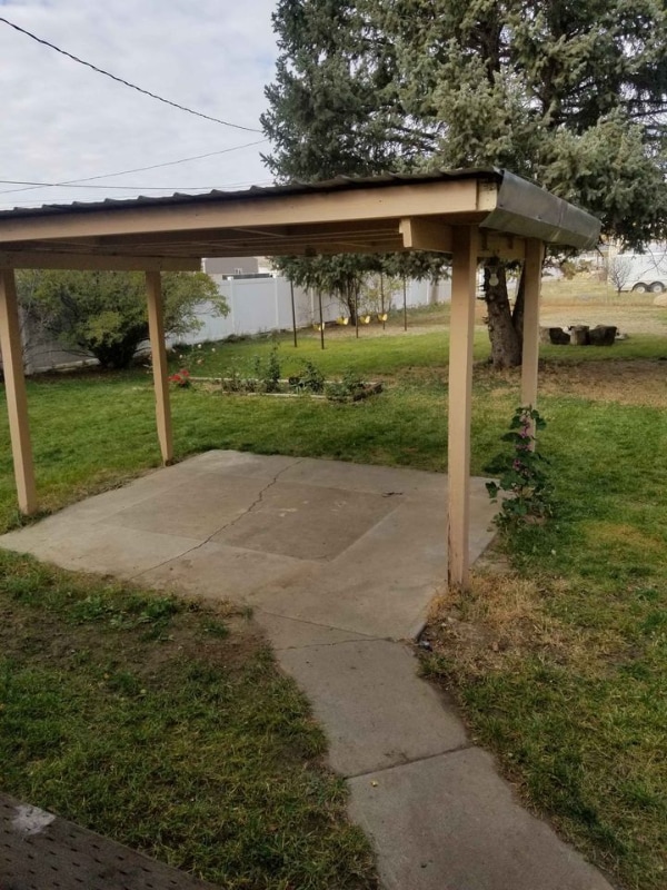 Building Photo - 915 Wicks Ln