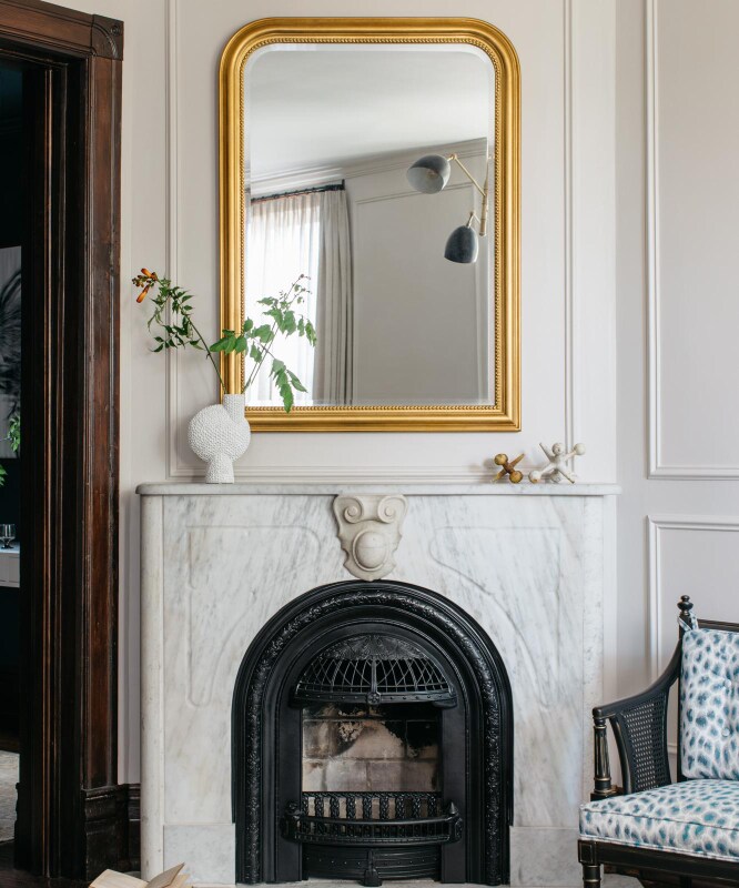 Building Photo - 1040 W Roscoe St