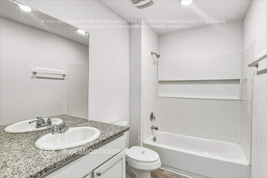 Building Photo - 136 Parish Ln
