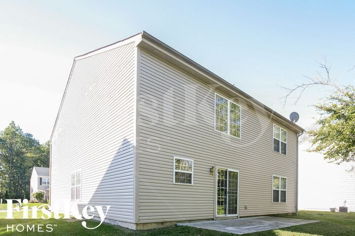 Building Photo - 6748 Shanghai Cir