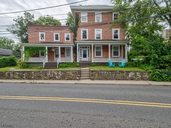 Building Photo - 8 Trenton Ave
