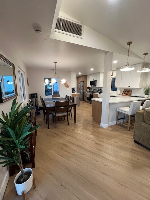 Building Photo - 9415 Mesa Terrace