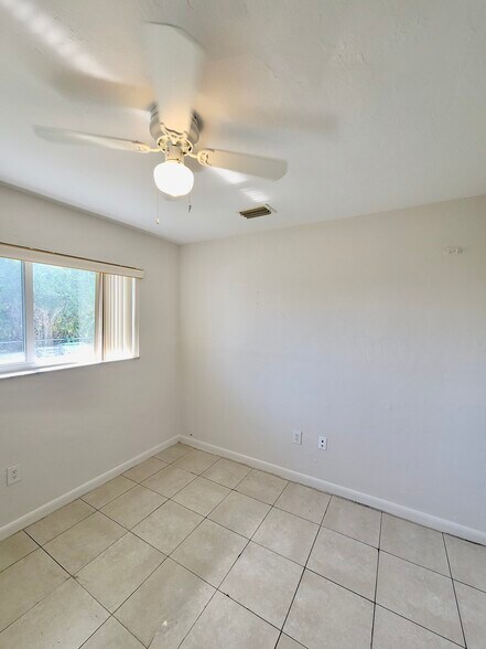 Building Photo - 22200 SW 116th Ave