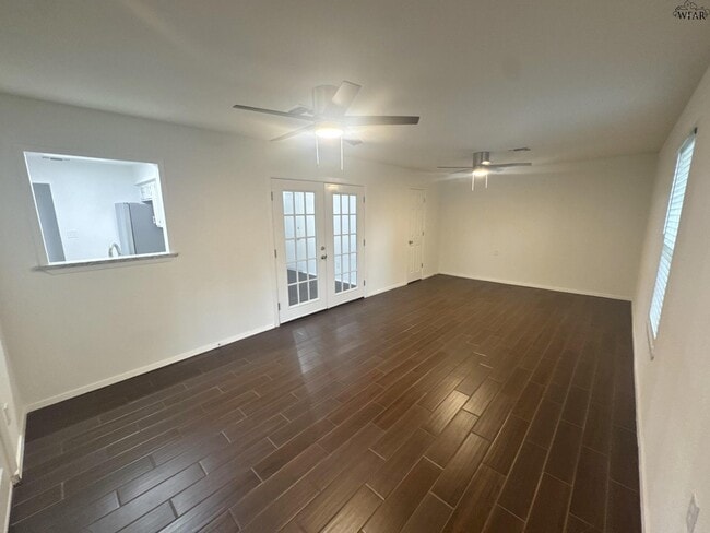 Building Photo - 4318 Hillsboro