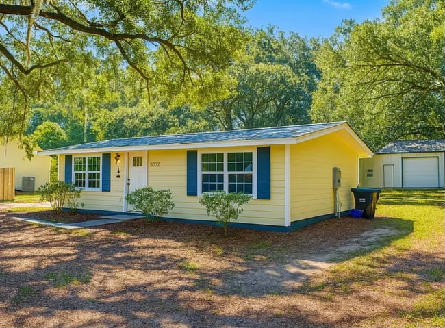 Building Photo - 1702 Lafayette St