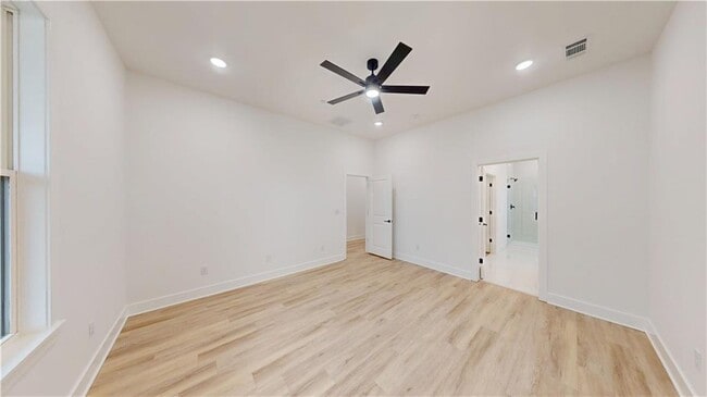 Building Photo - 2329 S 31st St