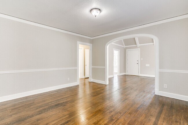 Building Photo - 3257 Greene Ave
