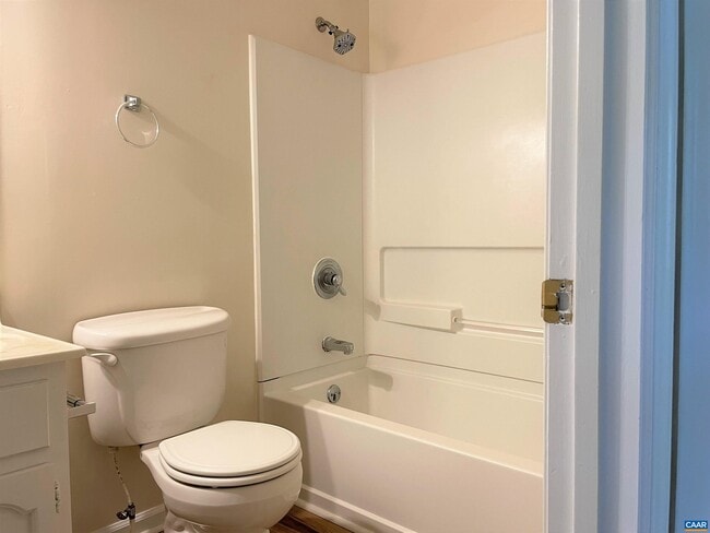 Building Photo - 3159 Saddlebrook Ln