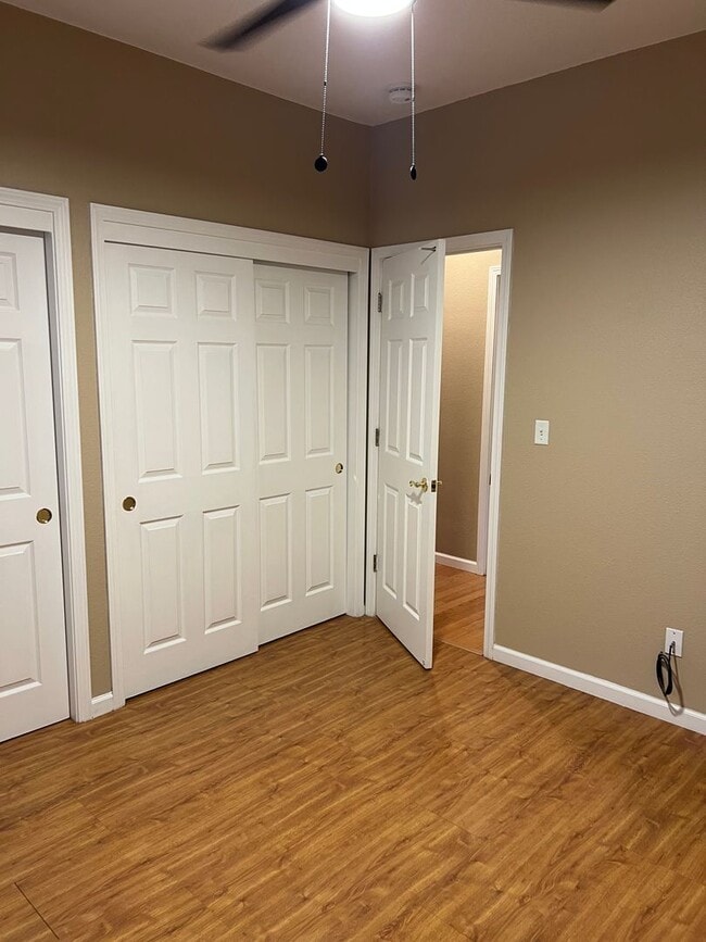 Building Photo - Beautiful 3-Bedroom, 2-Bath Single-Story Home