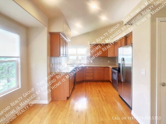 Building Photo - 9931 Red Sage Dr