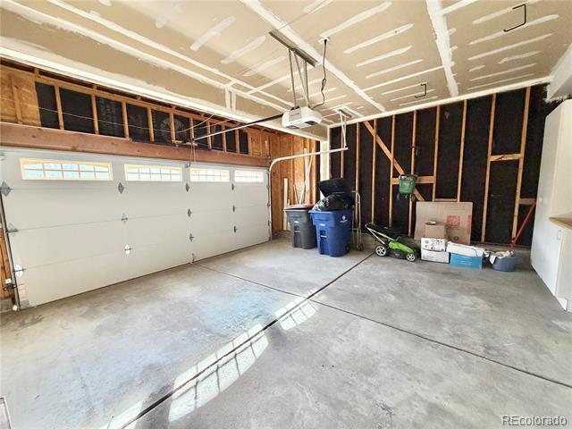 Building Photo - 17045 Hastings Ave