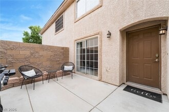 Building Photo - 1626 Hennepin Dr
