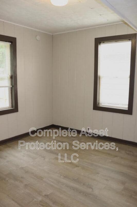 Building Photo - 5416 Mulberry Ave