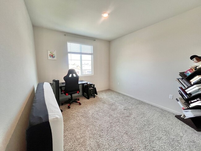 Building Photo - Reduced!! Stunning 5-bedroom, 3-bathroom home with Solar!