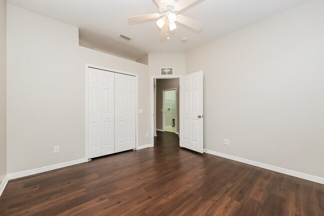 Building Photo - 9707 Patrician Dr