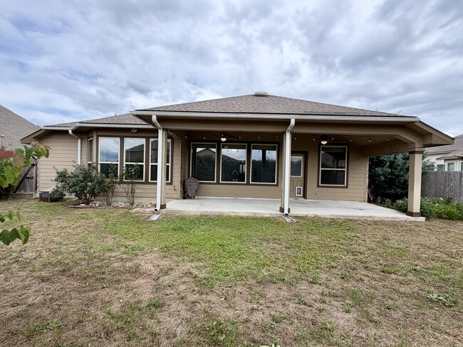 Building Photo - 646 Ridge Lawn Dr