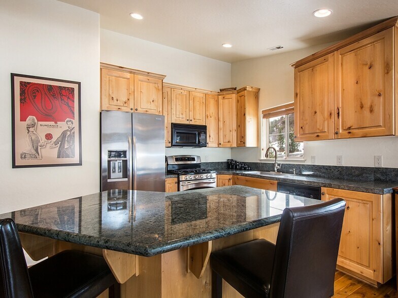 Building Photo - 5133 Cove Canyon Dr