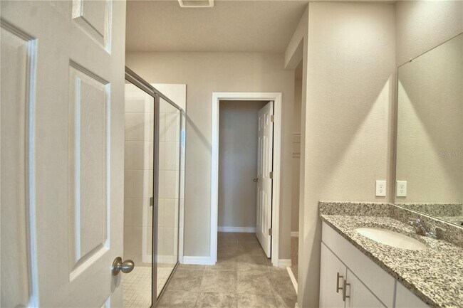 Building Photo - 3208 Weitzel Dr