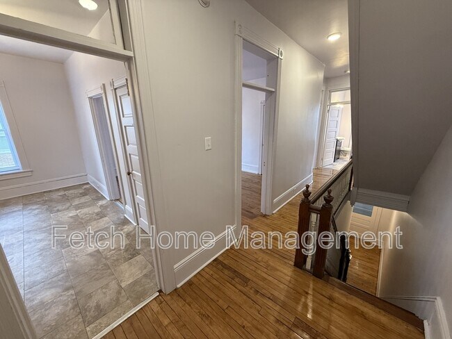 Building Photo - 125 E State St