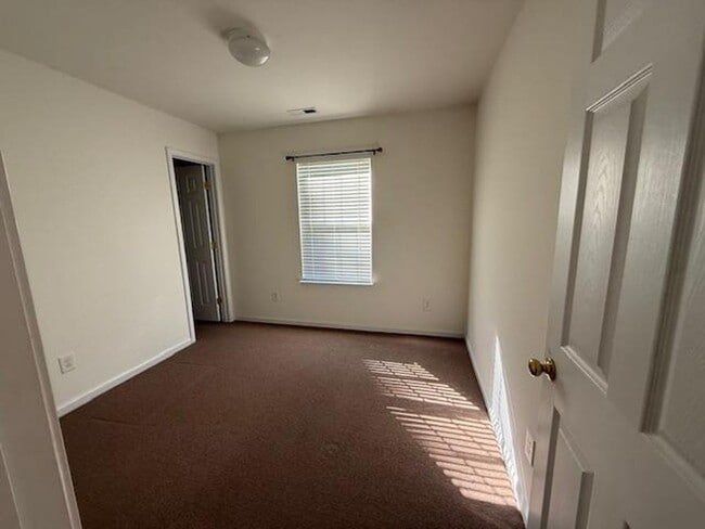 Building Photo - 4116 Taylor Oaks Dr