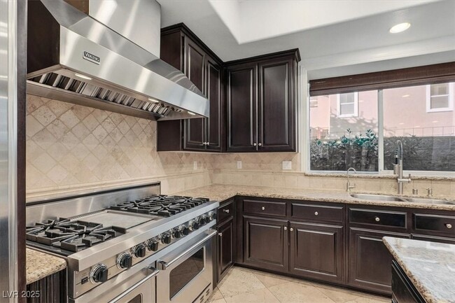 Building Photo - 12056 Royal Dolnoch Ct