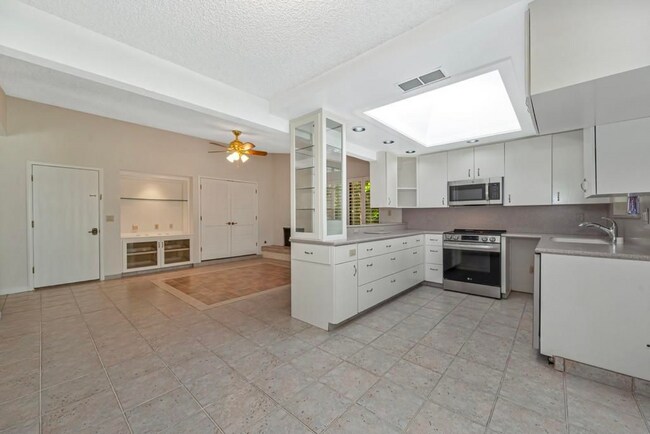 Building Photo - Beautiful 3-Bedroom Home in North Auburn's Sierra Foothills