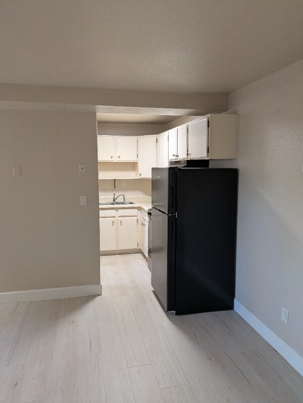 Building Photo - 1605 Sanya Cir