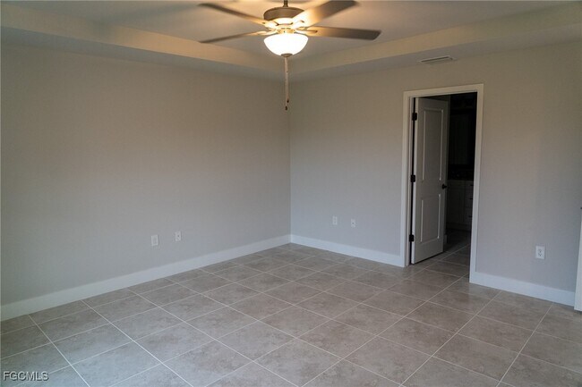 Building Photo - 409 Moore Ave