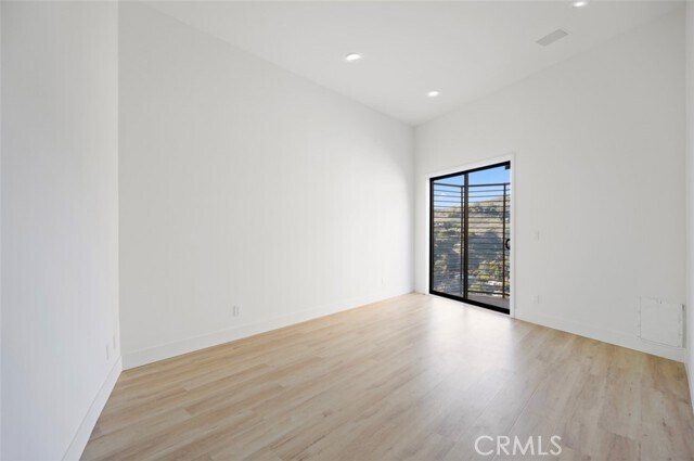 Building Photo - 648 Mystic View