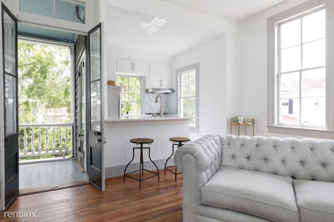 Building Photo - 1 br, 1 bath Condo - 20 Limehouse B Unit B