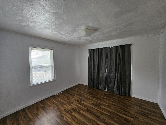 Downstairs Bedroom 2 - 2808 Broad St