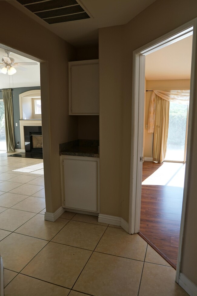 Building Photo - 82381 Grant Dr