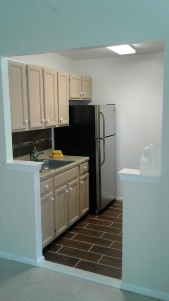 Primary Photo - 814 Courtlandt Ave