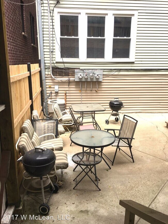 Building Photo - 2117 W McLean Ave