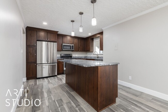Building Photo - Move-In Ready! Beautiful 3-Bedroom Home in...