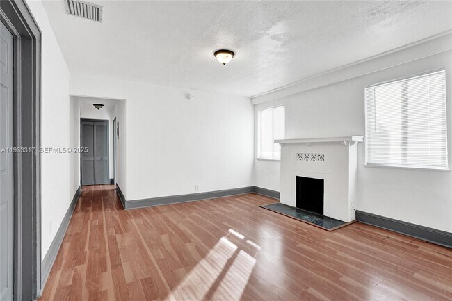 Building Photo - 249 SW 4th St