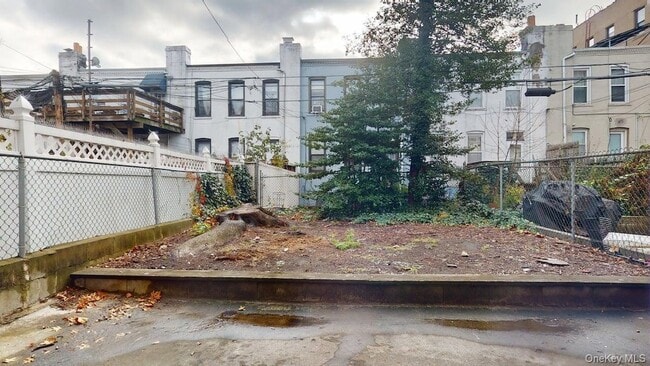 Building Photo - 418 73rd St