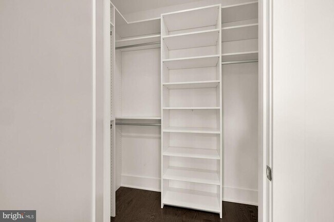 Building Photo - 153 Winsome Cir