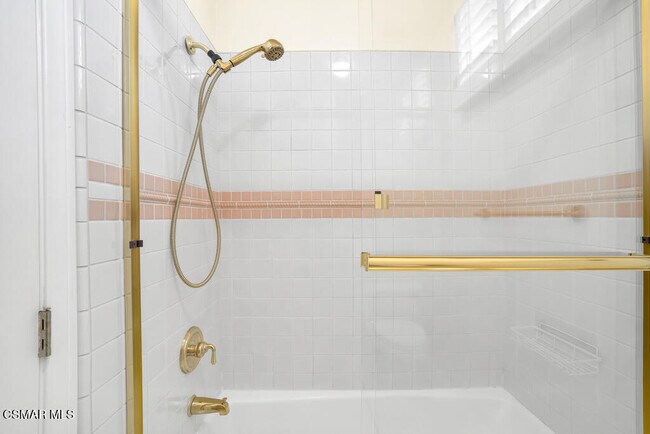 Building Photo - 506 Ravensbury St