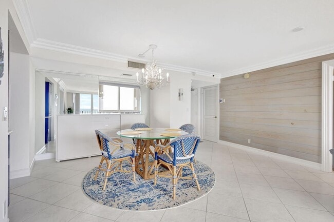 Building Photo - 300 Ocean Trail Way