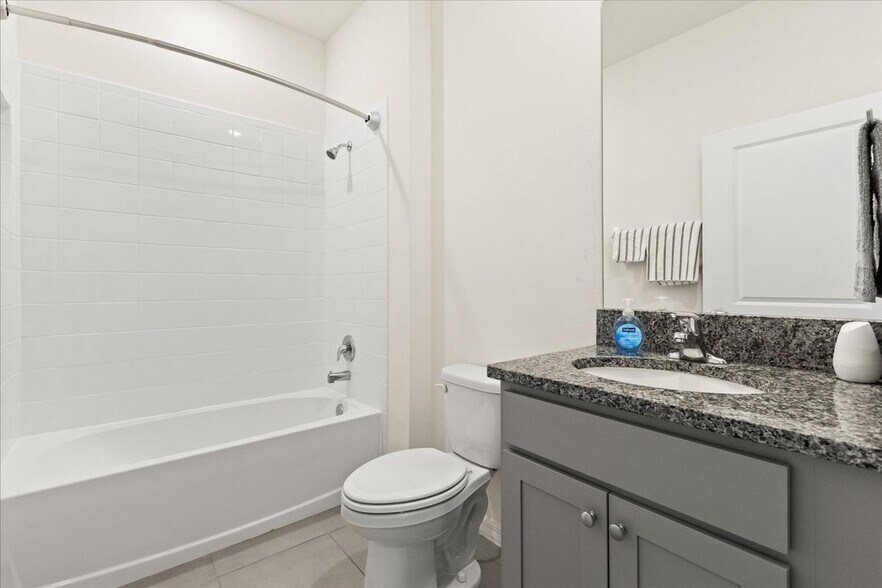 Building Photo - 8104 Penrose Pl