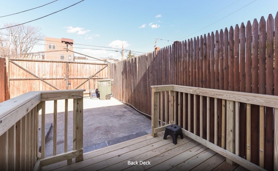 Backyard + deck + 4 car parking space - 1216 Florida Ave NE
